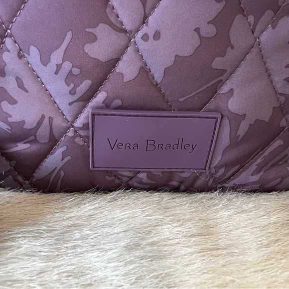 VERA BRADLEY Purple Tonal Chrysanthemum Ultralight Lunch Crossbody Bag Work - Picture 3 of 11